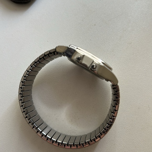 Timex Silver Smartwatch with Advanced Features - Picture 5 of 7